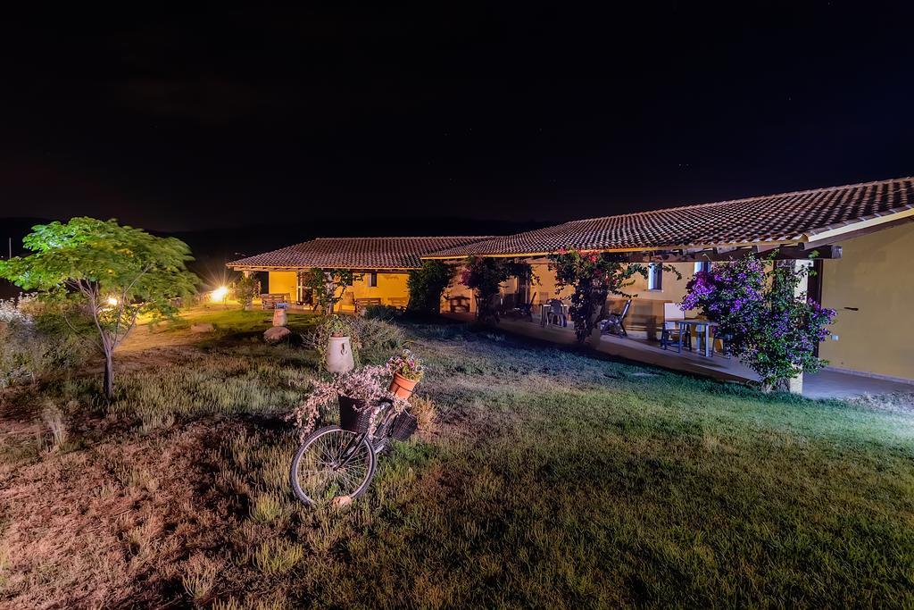 Agriturismo Lu Nodu Greuli Exterior foto